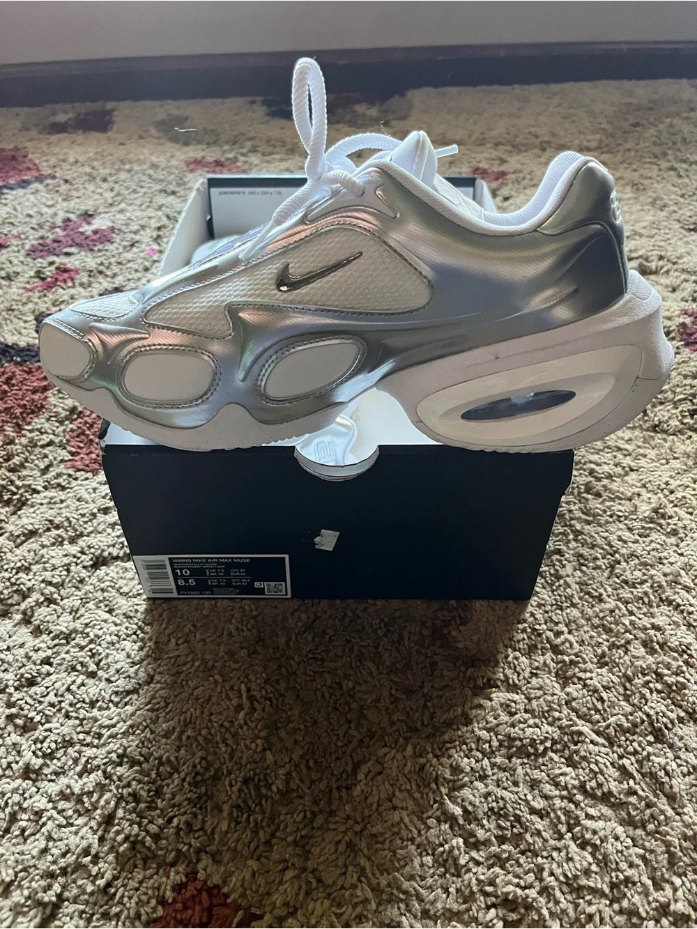 Nike Air Max Muse size 10